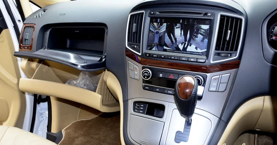รูปภาพ ฮุนได Hyundai Grand Starex VIP ปี 2016