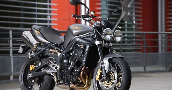 รูปภาพ ไทรอัมพ์ Triumph Speed Triple R 1050 ปี 2010