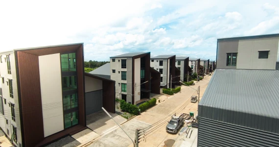 รูปภาพ แฟคทอรี่ยาร์ด @ ลำลูกกา (Factory Yard @ Lamlukka)