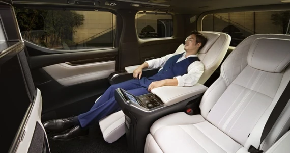 รูปภาพ เลกซัส Lexus LM 300h 4 ที่นั่ง ปี 2020