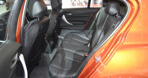 รูปภาพ บีเอ็มดับเบิลยู BMW Series 1 118i Sport ปี 2015
