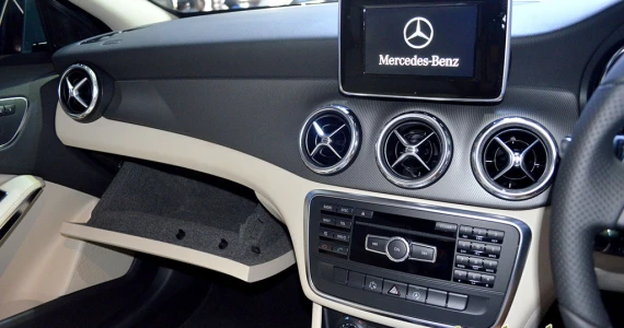 รูปภาพ เมอร์เซเดส-เบนซ์ Mercedes-benz GLA-Class GLA 200 Urban ปี 2014