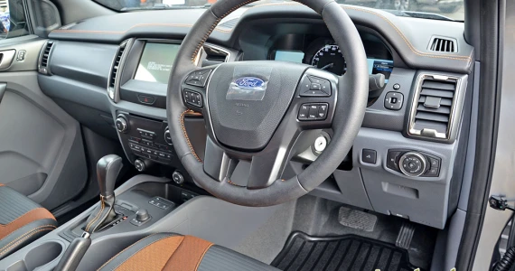 รูปภาพ ฟอร์ด Ford Ranger Double Cab 4x4 3.2L Wildtrak 4x4 6AT ปี 2017