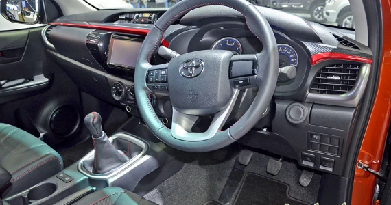 รูปภาพ โตโยต้า Toyota Revo Double Cab Prerunner 2X4 2.4 TRD Sportivo ปี 2016