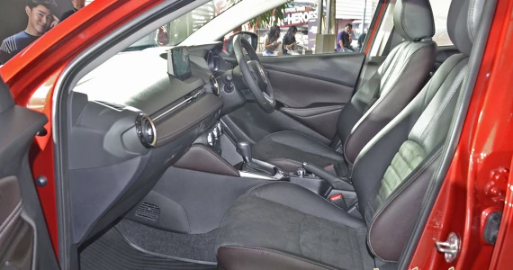 รูปภาพ มาสด้า Mazda 2 Sports XD High Plus L AT ปี 2017