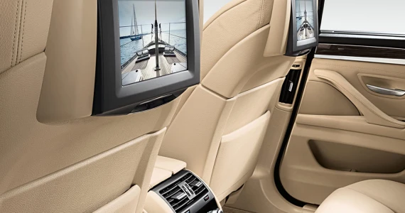 รูปภาพ บีเอ็มดับเบิลยู BMW Series 5 523i ปี 2010