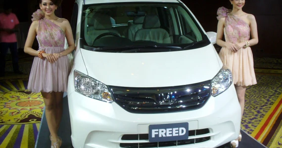รูปภาพ ฮอนด้า Honda Freed EL ปี 2012