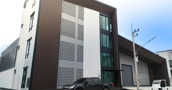 รูปภาพ แฟคทอรี่ยาร์ด @ ลำลูกกา (Factory Yard @ Lamlukka)