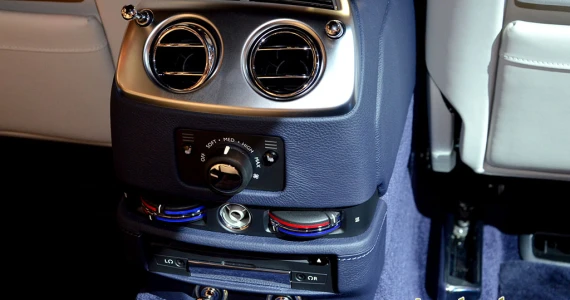 รูปภาพ โรลส์-รอยซ์ Rolls-Royce Ghost Series II Extended Wheel base ปี 2014