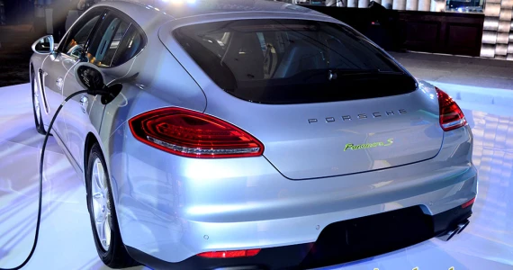 รูปภาพ ปอร์เช่ Porsche Panamera S E-Hybrid ปี 2013