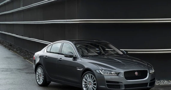 รูปภาพ จากัวร์ Jaguar-XE 2.0 Portfolio-ปี 2015