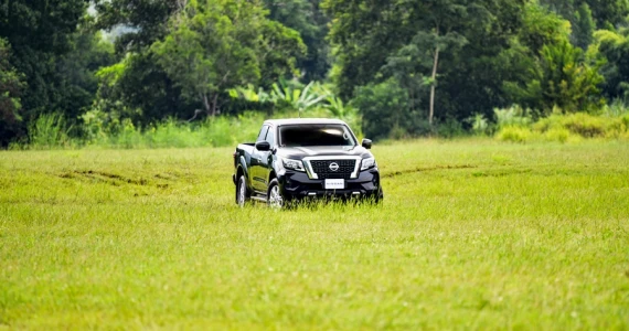 รูปภาพ นิสสัน Nissan Navara King Cab Calibre E 6MT ปี 2022