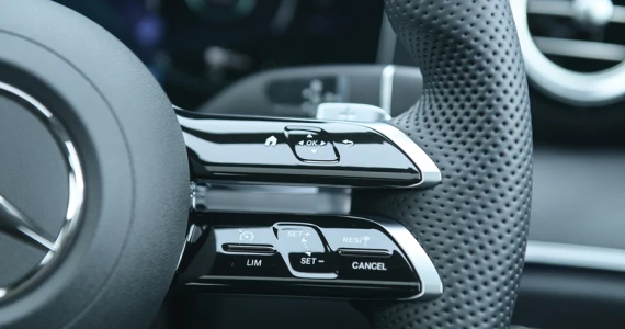 รูปภาพ เมอร์เซเดส-เบนซ์ Mercedes-benz-E-Class E 300 e Avantgrade-ปี 2021