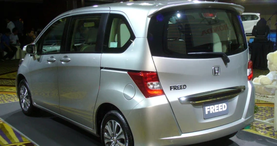 รูปภาพ ฮอนด้า Honda Freed EL ปี 2012