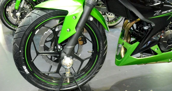 รูปภาพ คาวาซากิ Kawasaki Z 300 ปี 2017