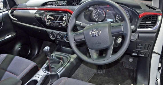 รูปภาพ โตโยต้า Toyota Revo Smart Cab 2.4 TRD Sportivo ปี 2016