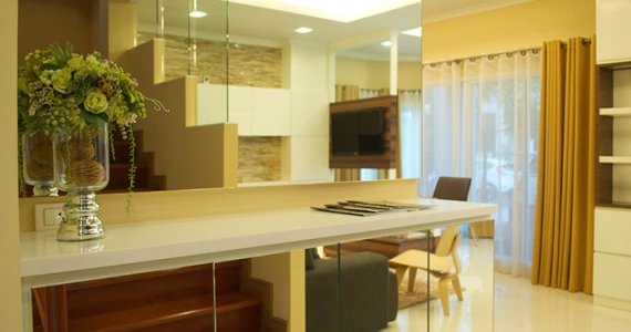 รูปภาพ รัชชา นครอินทร์ (Ratcha Nakornin)