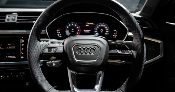 รูปภาพ อาวดี้ Audi Q3 40 TFSI quattro S Line Black Edition ปี 2021