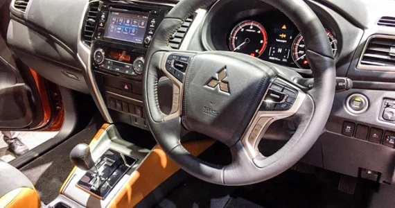 รูปภาพ มิตซูบิชิ Mitsubishi Triton Double Cab PLUS GLS A/T MY 2019 ปี 2019