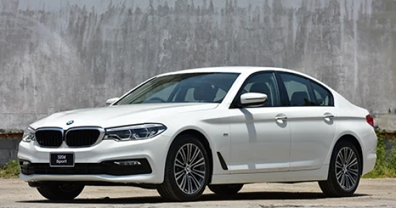 รูปภาพ บีเอ็มดับเบิลยู BMW Series 5 520d Sport ปี 2017