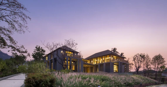 รูปภาพ ภิรมย์ แอท วินยาร์ด (Pirom at Vineyard)