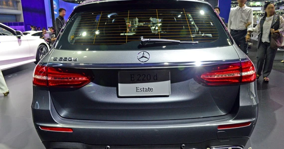 รูปภาพ เมอร์เซเดส-เบนซ์ Mercedes-benz E-Class E 220 d Estate AMG Dynamic ปี 2016