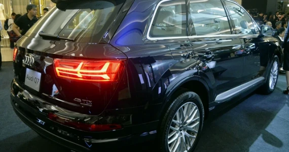 รูปภาพ อาวดี้ Audi Q7 45 TDI quattro S Line ปี 2017