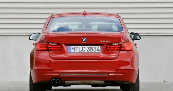 รูปภาพ บีเอ็มดับเบิลยู BMW Series 3 320i M Sport ปี 2015