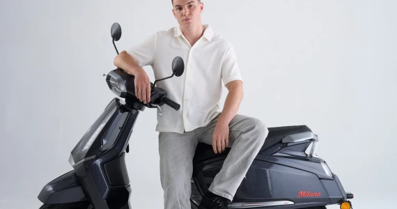 รูปภาพ อีเอ็ม EM Milano (Standard) ปี 2025