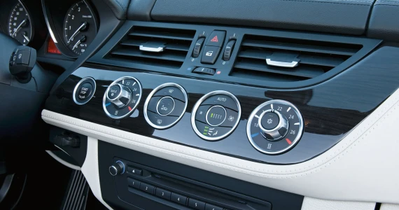 รูปภาพ บีเอ็มดับเบิลยู BMW Z4 Roadster sDrive20i Highline ปี 2011