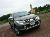 รีวิว Mitsubishi Triton Plus 2015 กระบะสมรรถนะสูง เปลี่ยนทุกความเชื่อ