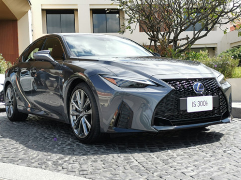 เลกซัส Lexus-IS 300h F SPORT MY2020-ปี 2020