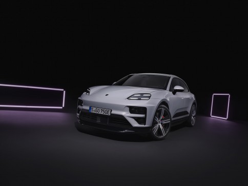 ปอร์เช่ Porsche-Macan Turbo-ปี 2024