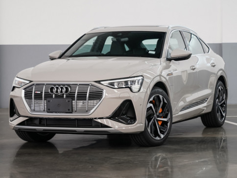 อาวดี้ Audi e-tron Sportback 55 quattro S line ปี 2020