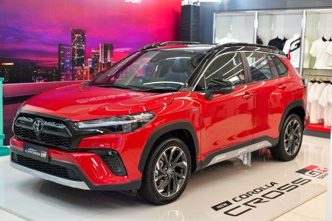 โตโยต้า Toyota Corolla Cross HEV GR Sport ปี 2024