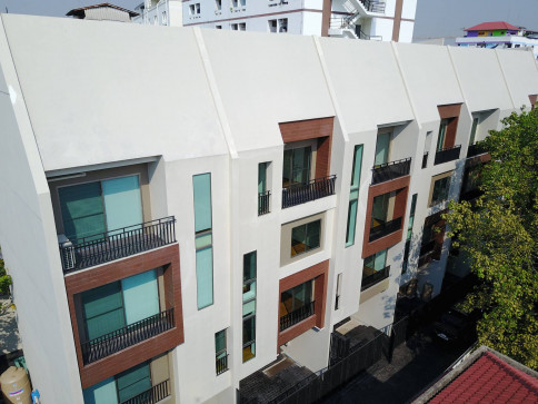 ดับเบิลวัน ทาวน์โฮม @วิภาวดี 2 (Double 1 Townhome @Vipawadee 2)