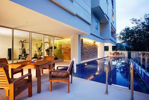 เดอะ พอยท์ คอนโดมิเนียม (The Point Condominium)