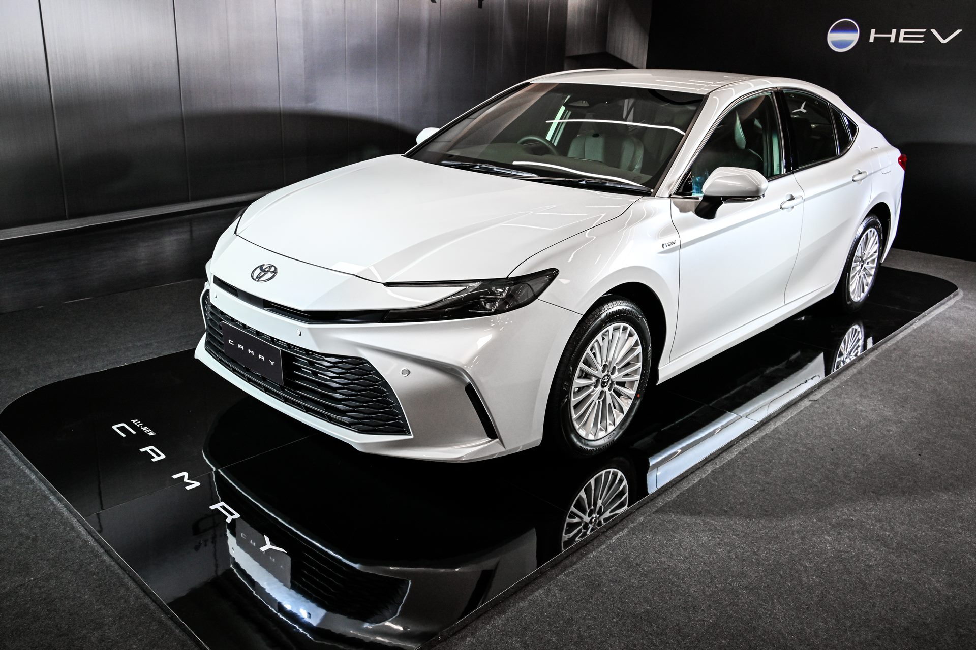 รูปภาพ โตโยต้า Toyota Camry HEV Smart ปี 2024