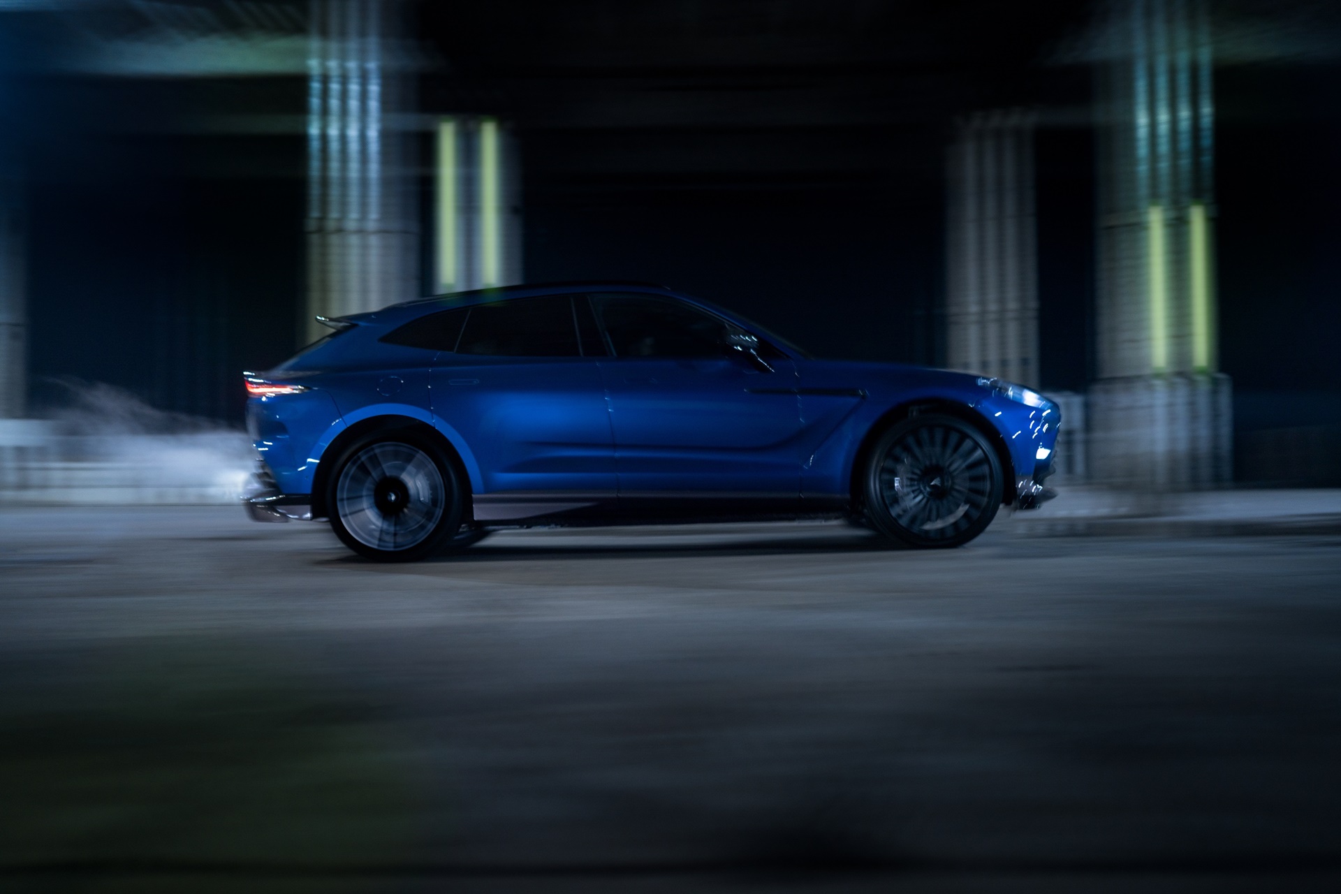 Aston Martin DBX 707 แอสตัน มาร์ติน ปี 2023 : ภาพที่ 3