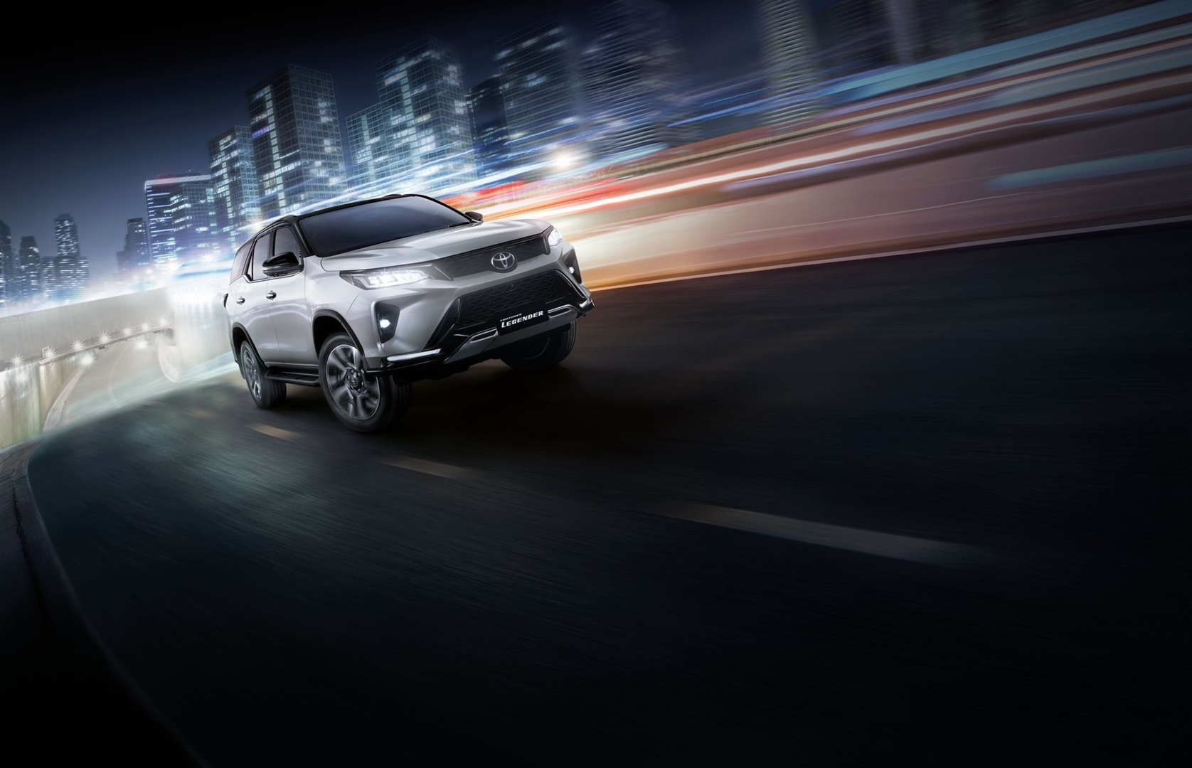 รูปภาพ โตโยต้า Toyota Fortuner 2.4 Legender 4WD AT ปี 2023