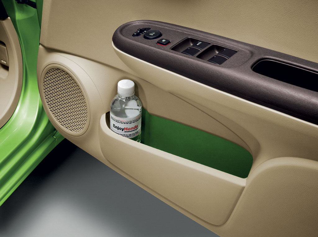 รูปภาพ ฮอนด้า Honda Brio V CVT ปี 2013