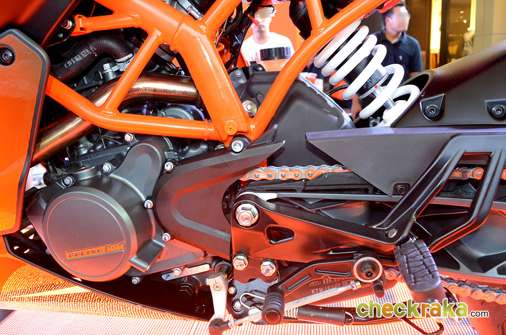 KTM RC 200 เคทีเอ็ม อาร์ซี ปี 2015 : ภาพที่ 9