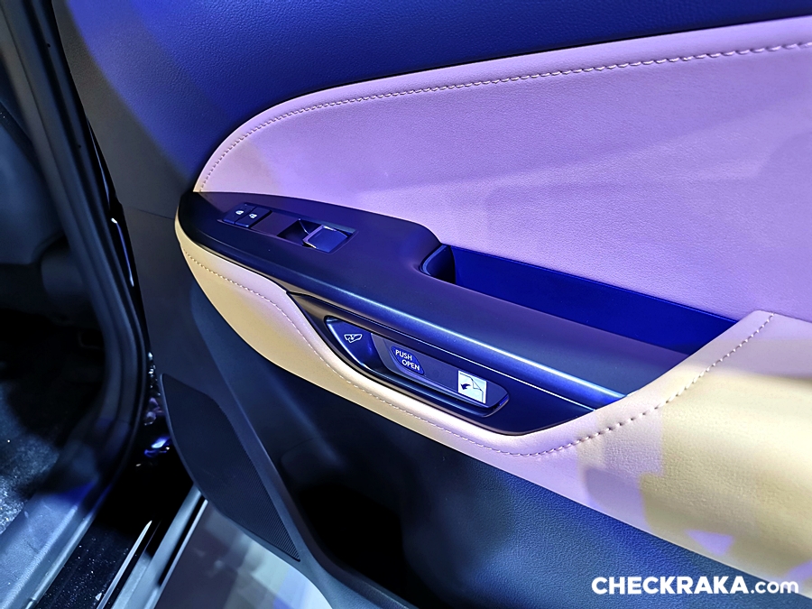 Lexus NX 450h+ F SPORT เลกซัส เอ็นเอ็กซ์ ปี 2021 : ภาพที่ 19