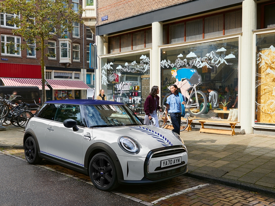 รูปภาพ มินิ Mini Hatch 3 Door Cooper S Brick Lane Edition ปี 2022