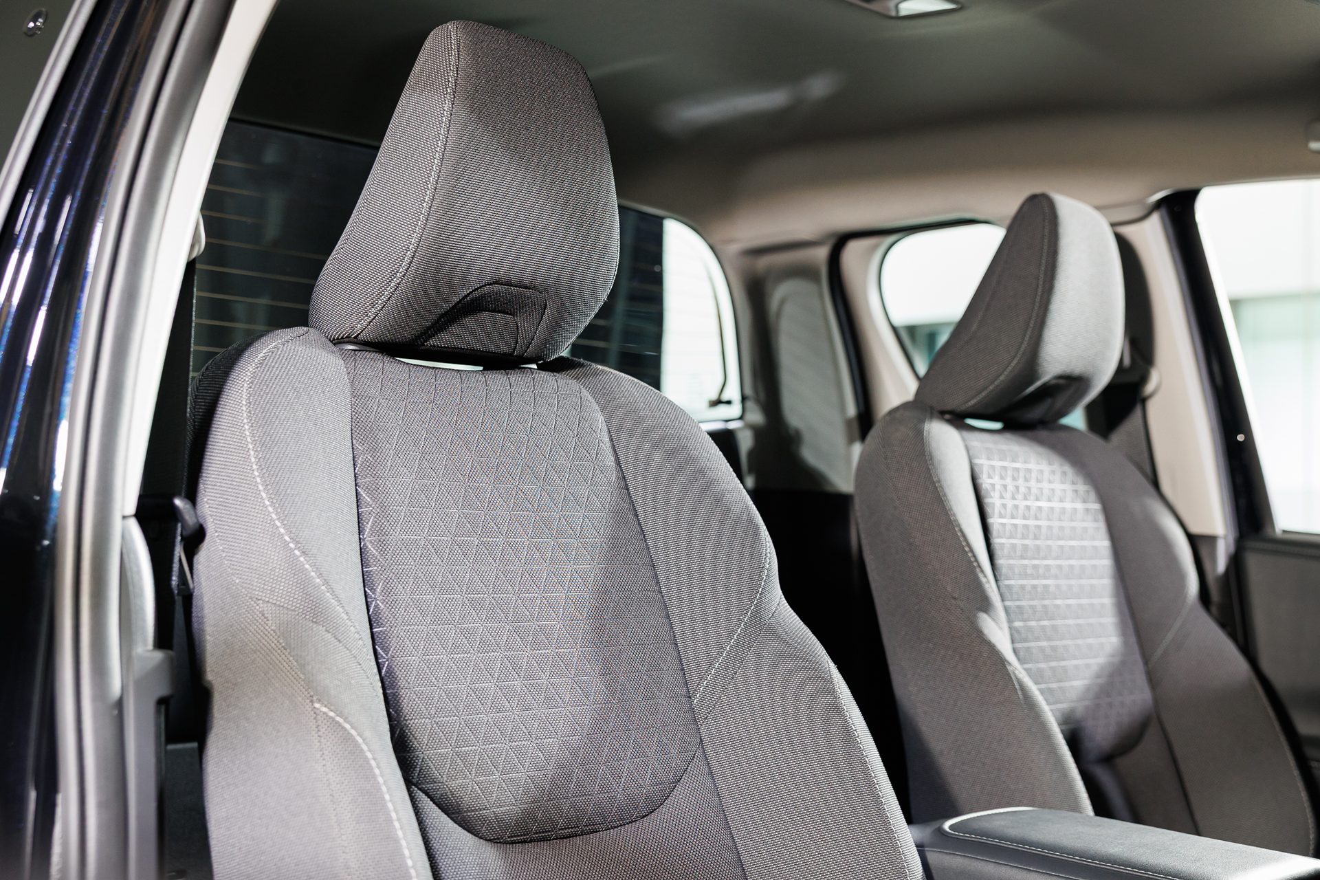 รูปภาพ โตโยต้า Toyota Hilux Travo Smart Cab Prerunner 2.8 Premium MT ปี 2025