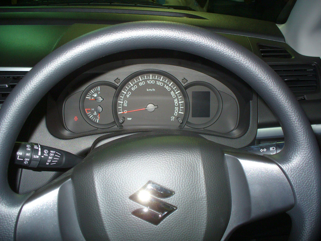 รูปภาพ ซูซูกิ Suzuki Swift GA CVT ปี 2012