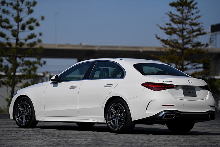 รูปภาพ เมอร์เซเดส-เบนซ์ Mercedes-benz C-Class C 220 d AMG Line ปี 2023