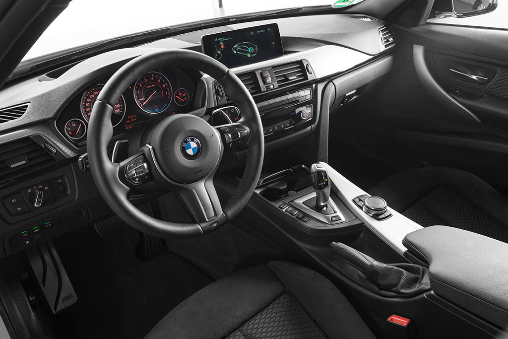 BMW Series 3 330e Sport บีเอ็มดับเบิลยู ซีรีส์3 ปี 2018 : ภาพที่ 6