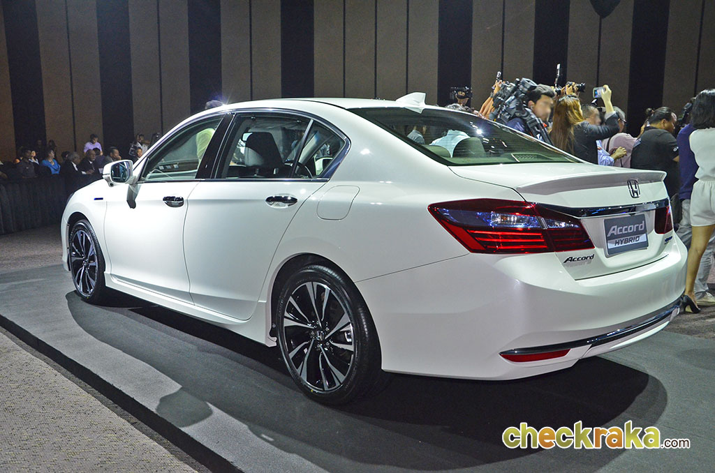 Honda Accord Hybrid 2.0 ฮอนด้า แอคคอร์ด ไฮบริด ปี 2016 : ภาพที่ 10