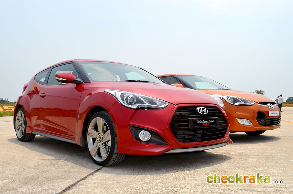 Hyundai Veloster Sport Turbo ฮุนได เวลอสเตอร์ ปี 2013 : ภาพที่ 13